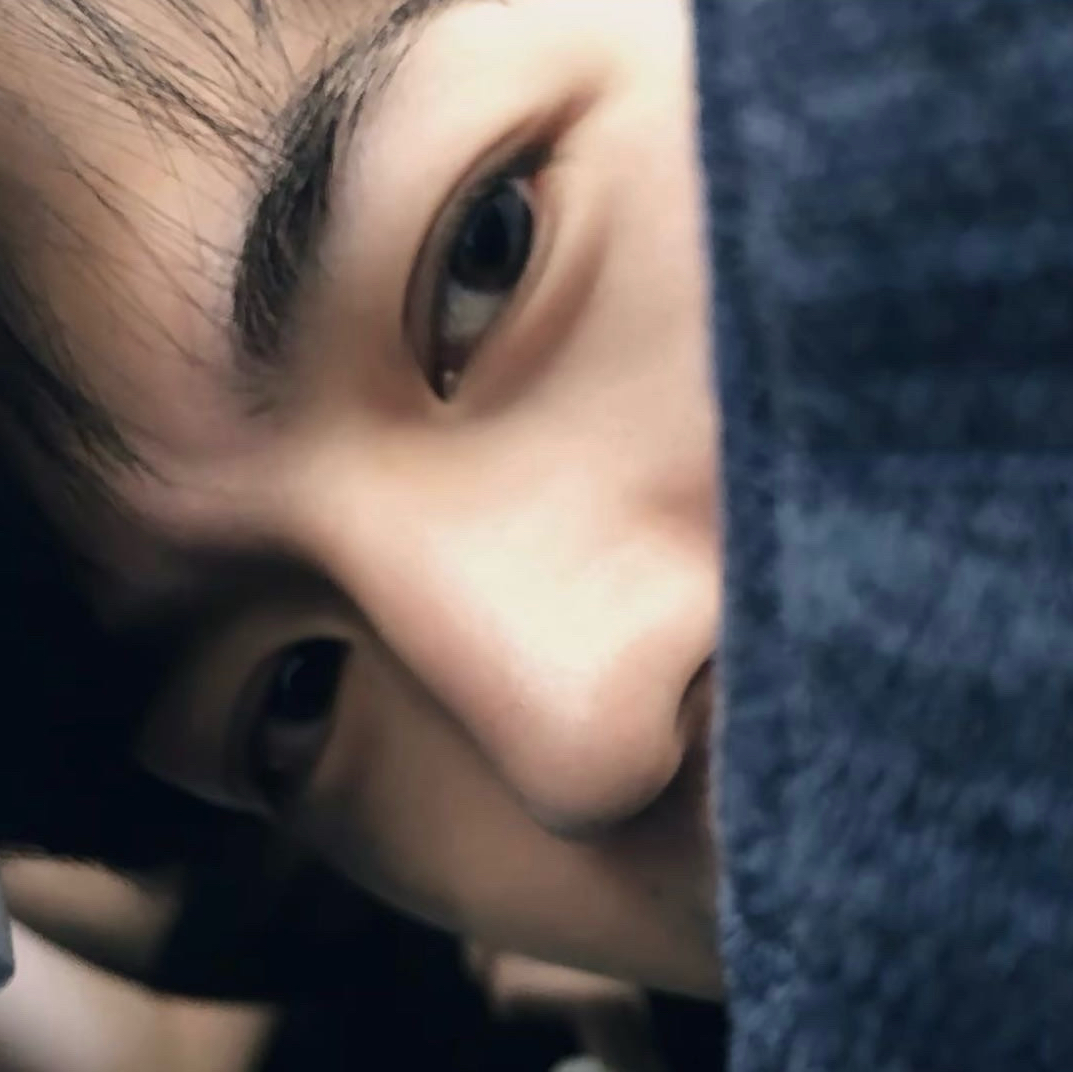 张凌赫闹钟张凌赫的小迷妹